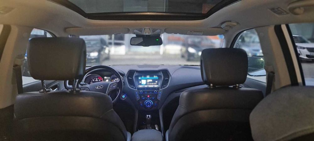 Hyundai Santa Fé 2018 — 7 Lugares — Top de Linha