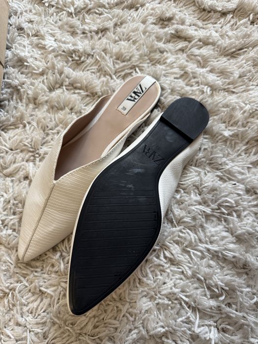 Взуття від zara