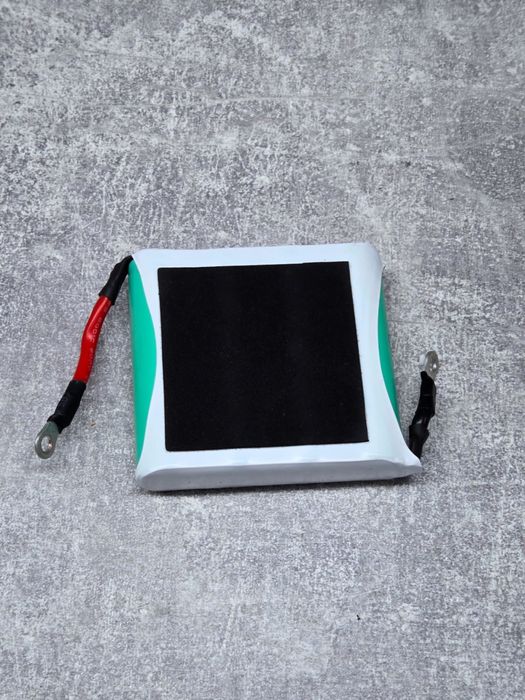 Акумуляторна збірка EVE 33V 12,8Ah 18650 1s4p 40A є гарантія