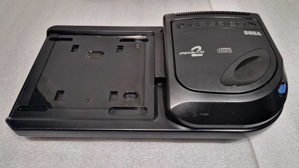 Zestaw: Sega Mega Drive 2 (BOX) + Sega Mega CD 2 (BIOS REGION FREE EU)
