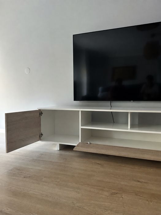 Móvel para televisão