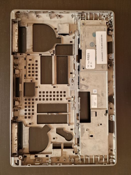 Кришка топкейс піддон Dell Precision 7710 7720