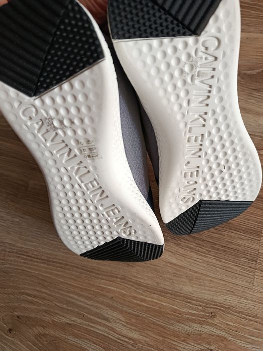 Orginalne buty Calvin Klein