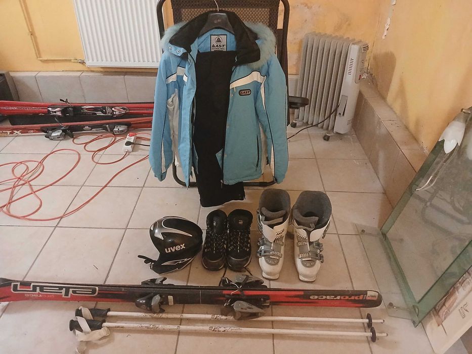 Zestaw narciarski Kurtka spodnie narty buty kijki kask