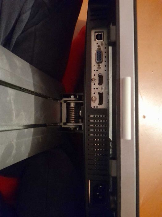 Монітор HP E222 21.5" AH-IPS