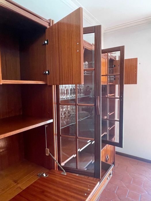 Sala de Jantar Completa Móvel + Mesa + 6 Cadeiras | Excelente Estado