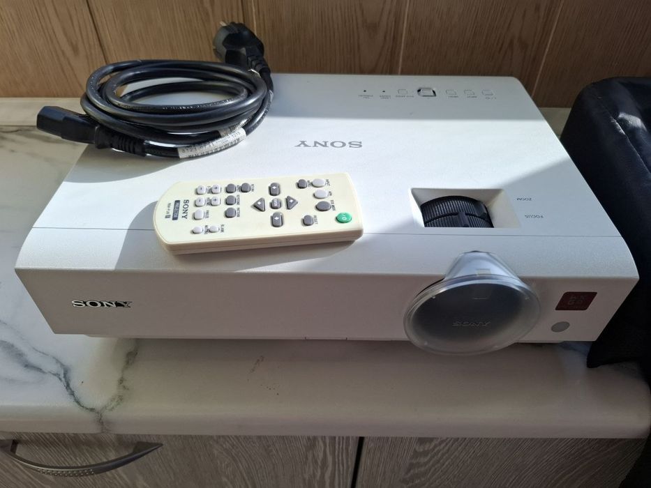 Портативний проектор Sony VPL-DW122 (3LCD, WXGA, 2600 ANSI Lm)