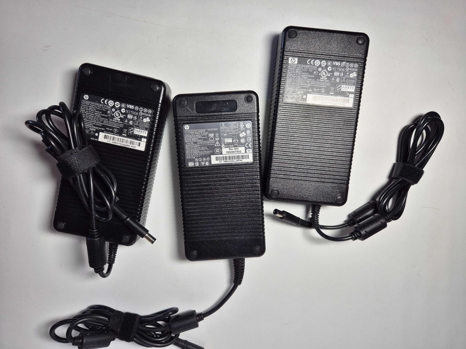 Оригінальний блок живлення HP 19,5v 11.8a  230W  7.4*5.0mm