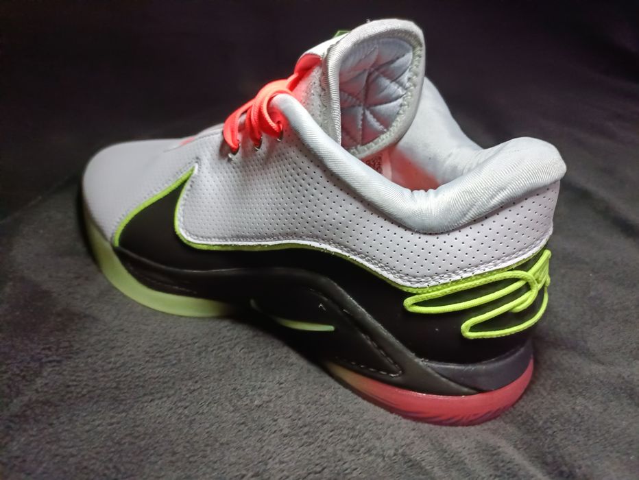 【新品】NIKE LEBRON 22 NRG グローバルラスト nike lebron 22 - купить кроссовки мужские - Цена на OLX.ua