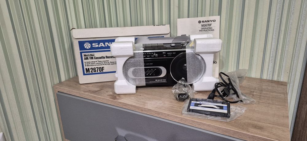 магнітола Sanyo M2670