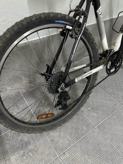 Bicicleta com pouco uso