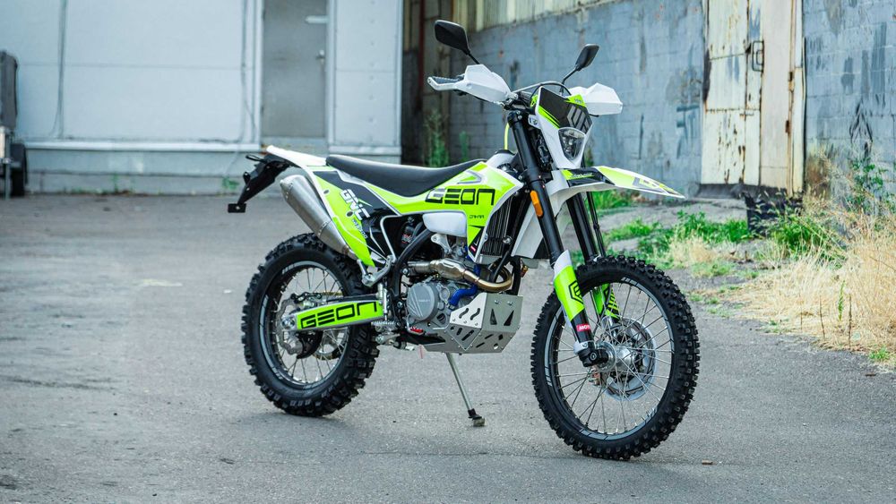 Мотоцикл GEON Dakar
GNC 300