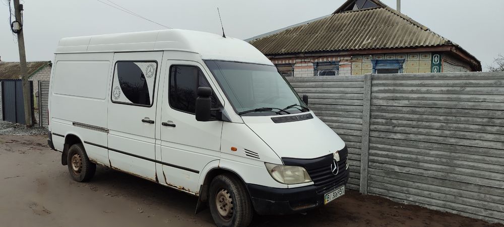 Mercedes sprinter 208 cdi, 2001 р.в. 2'2 середня база ,,В,, легковий