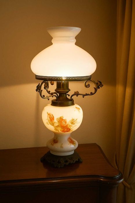 Candeeiro Mesa Vidro Opalino Pintado