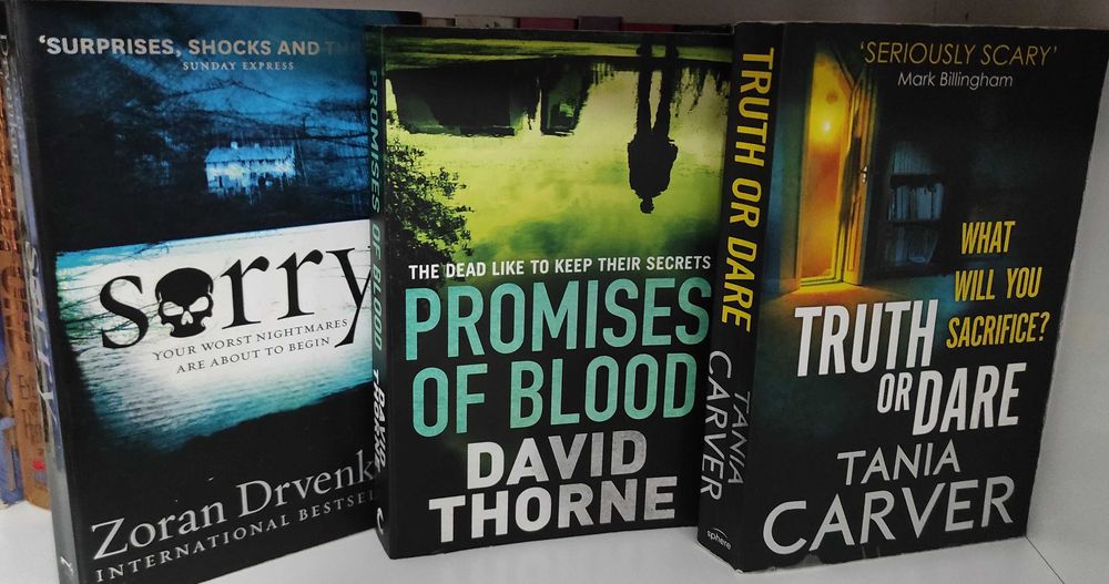 Livros diversos em inglês