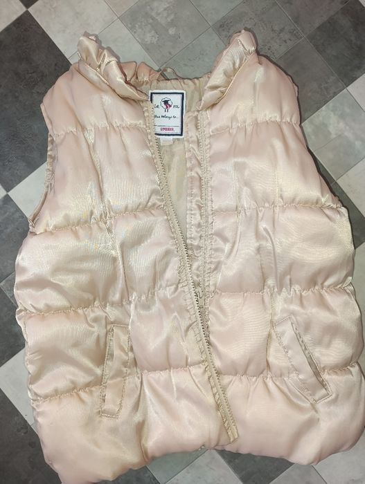 Продам жилетку на дівчинку
