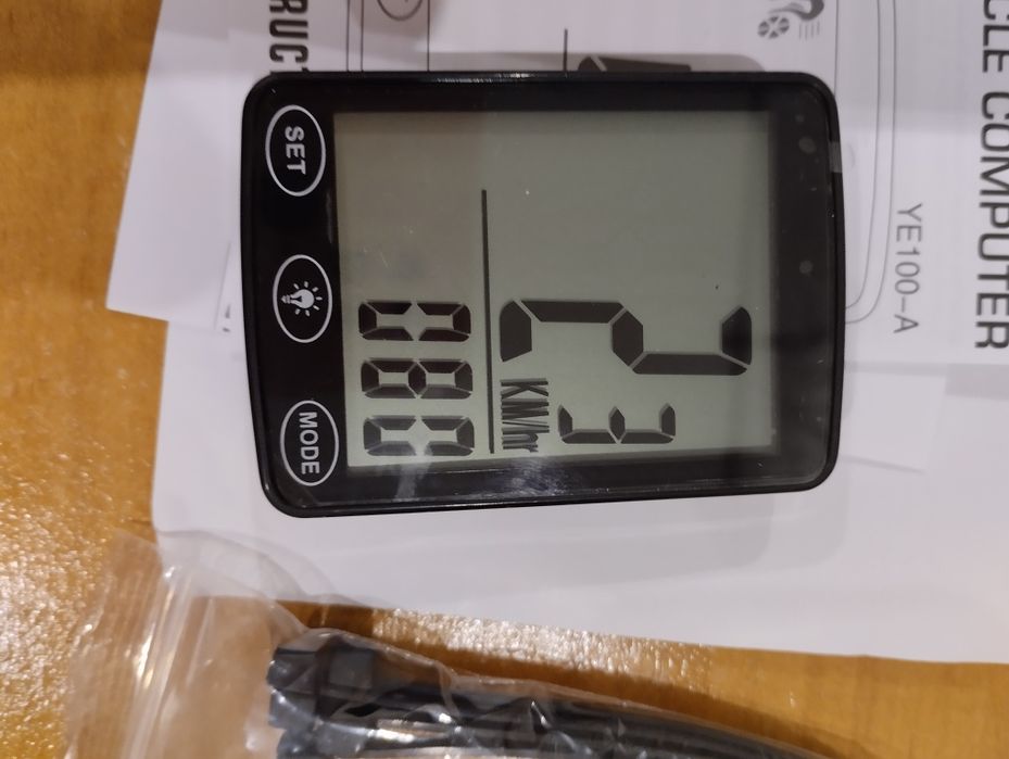 Conta KMS e outras funções para bicicleta. Novo. Com instruções