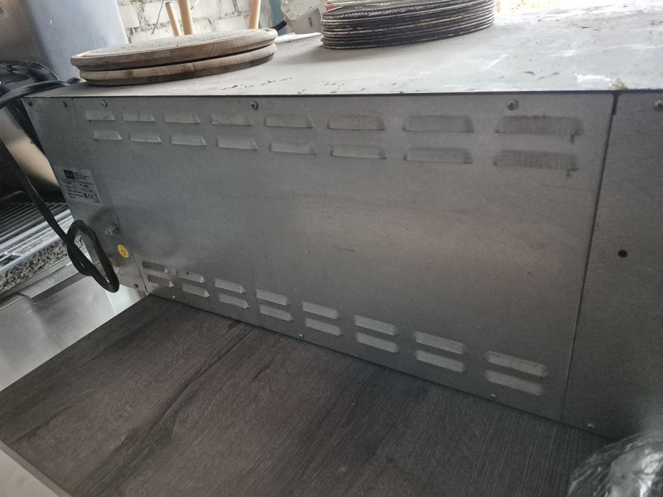 Печь для пиццы Apach AMM4 ( пицца печь) Италия на 4 пиццы