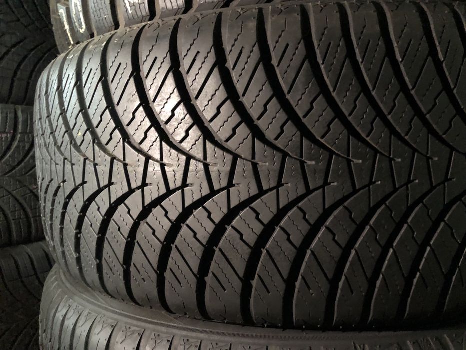 Шини б/у  всесезонные 245/45 18 Falken AS 210 пара
