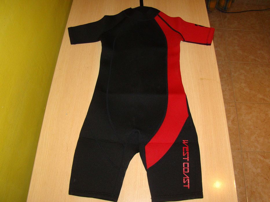 Fato de surf novo Lanidor