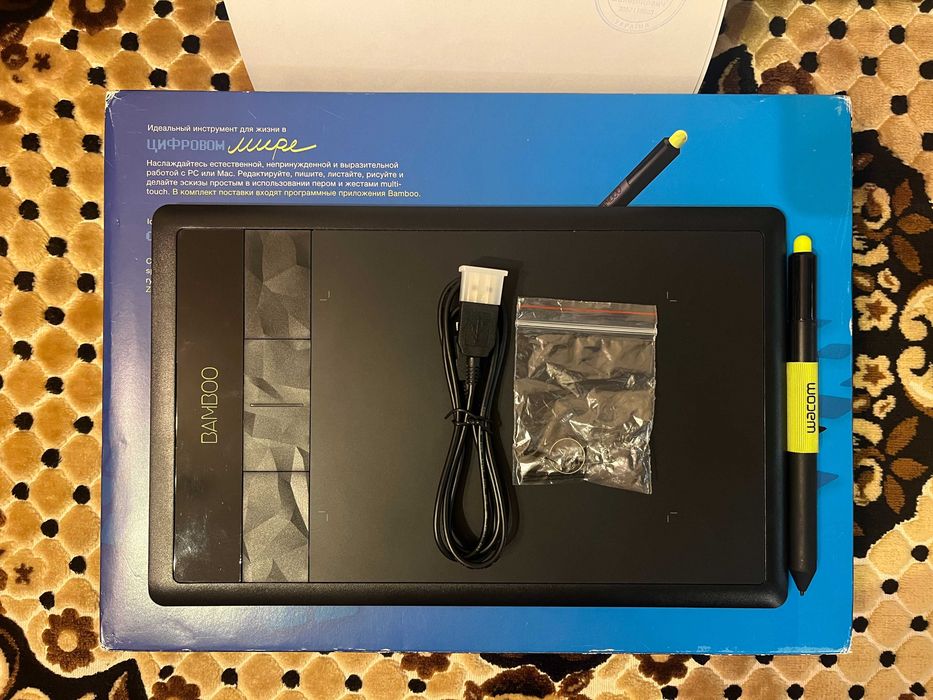 Графічний планшет Wacom Bamboo Fun Pen & Touch CTH-470