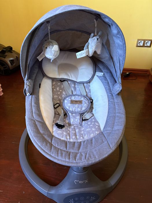 Заколисуючий центр Momi гойдалка шезлонг