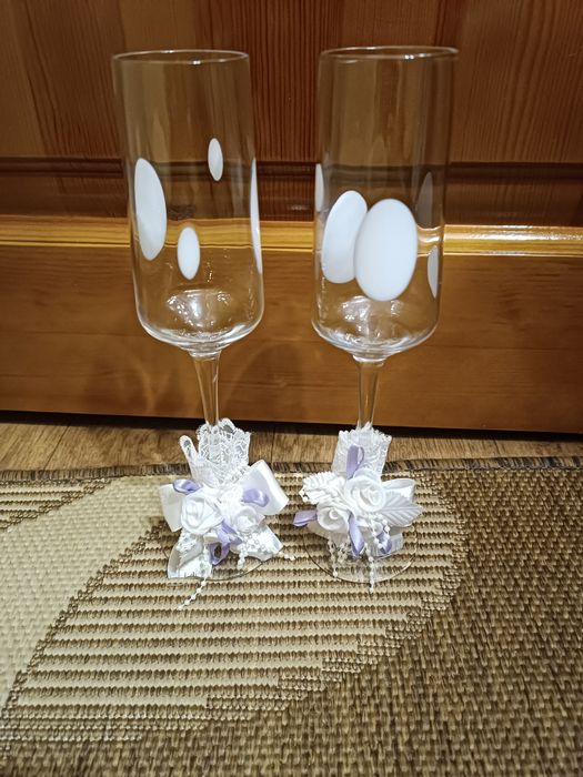Продаю весільні бокали,гарні бокали на ніжці