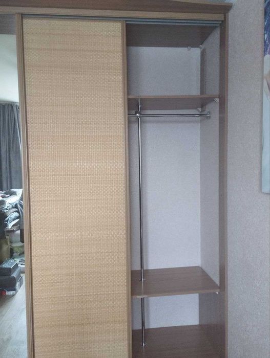 Шафа-купе (гардеробну)