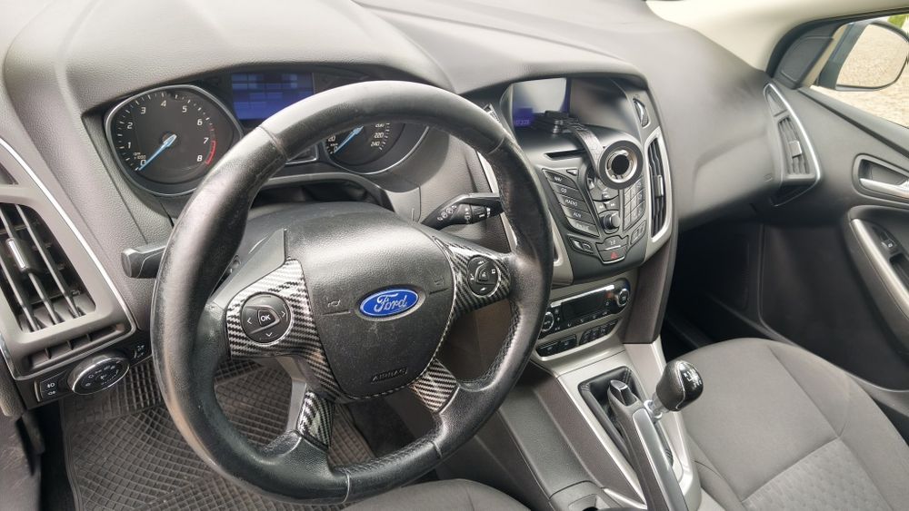 Ford Focus SW 1.0 Ecoboost 125cv 6 vel gasolina impecável.