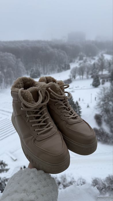 Жіночі зимові кросівки черевики 37 розмір