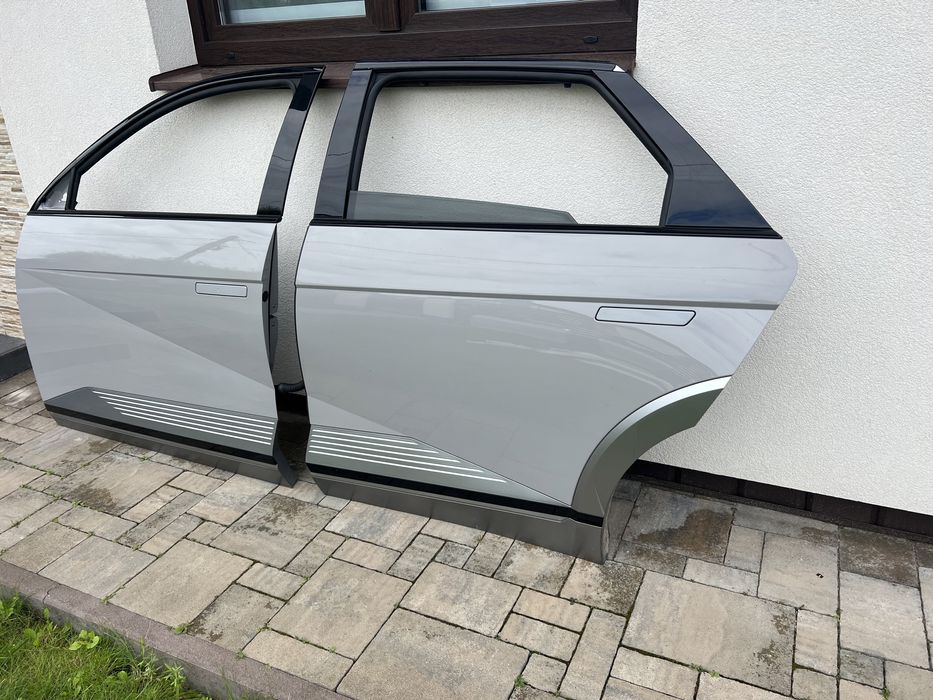 Двері Ioniq5. Двері Хундай іонік 5. Дверь Ионик. Двері Hyundai Ioniq 5