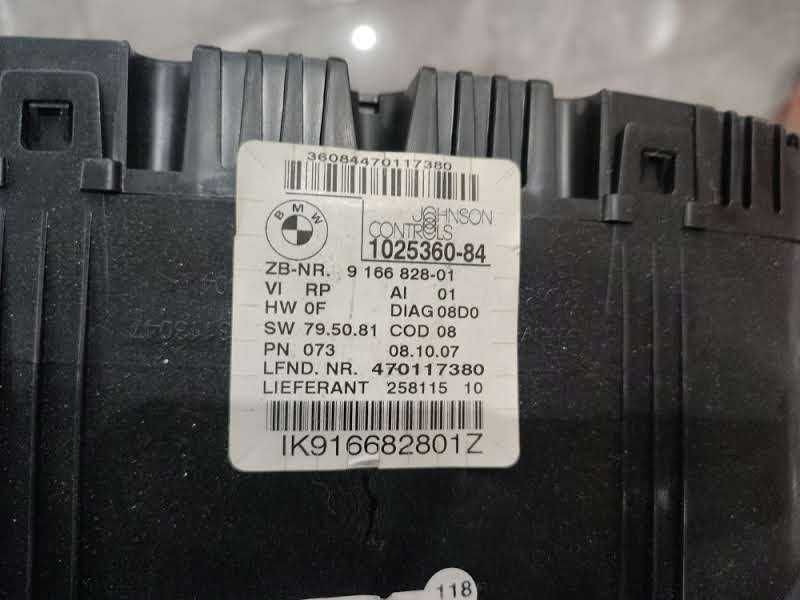 Licznik zegar BMW E90