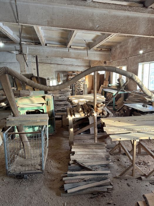 Меблеве виробництво