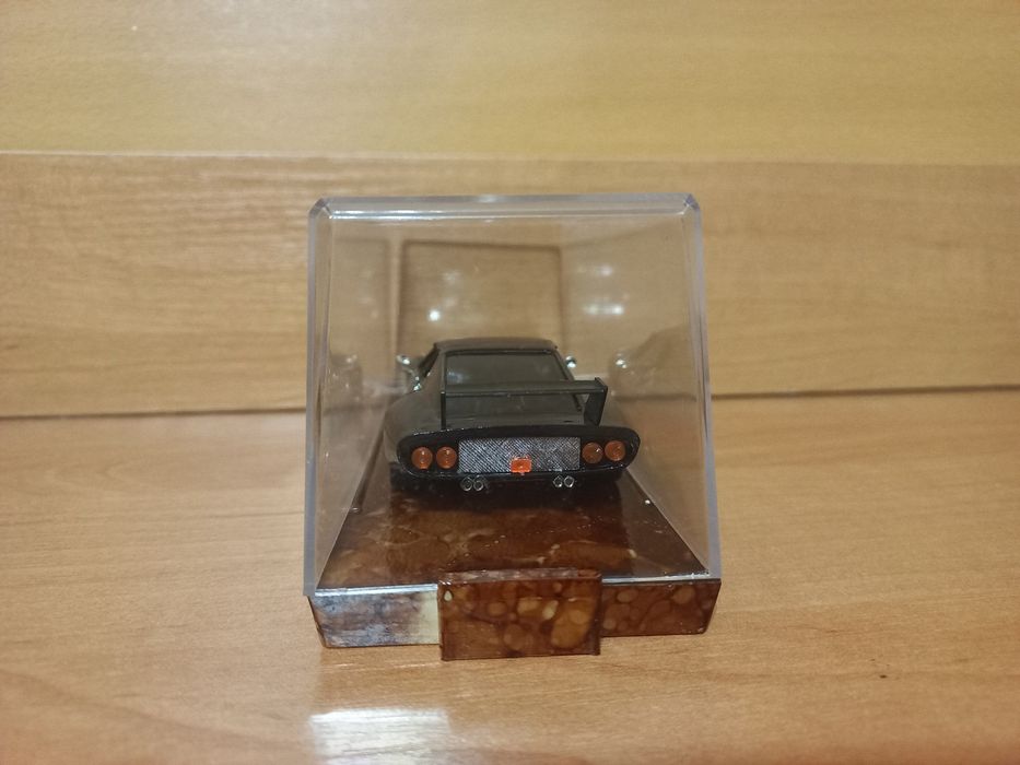 Модель авто Ferrari 512 BB 1:43 Italy