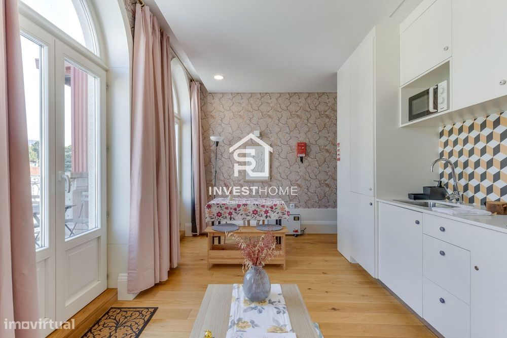 Apartamento T1 | Mobilado e Equipado | Terraço | Último Piso