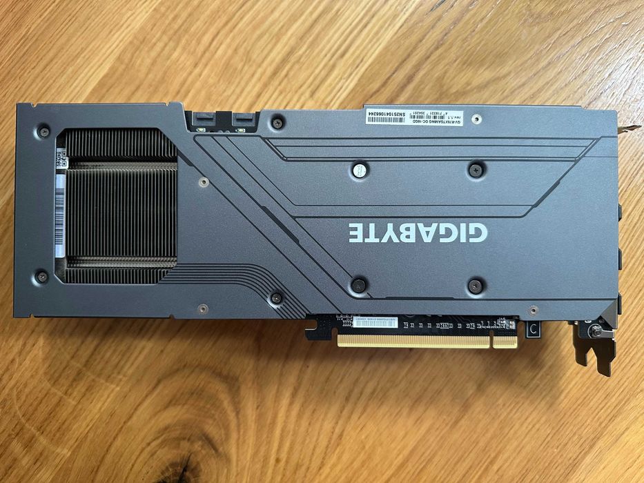 AMD Gigabyte Radeon RX 7600 XT Gaming OC   16 GB GDDR6 Poznań  Gwar
