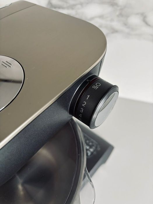 Bosch MUM5 HomeProfessional Series 4 MUM59N26DE robot mixer