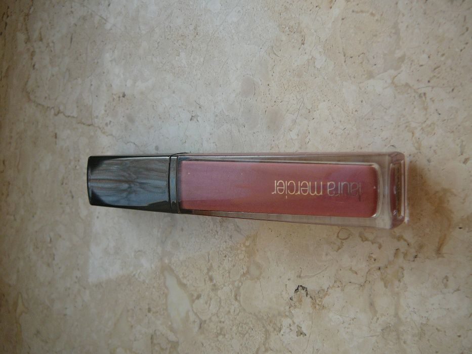 Laura Mercier Nude Rose płynna pomadka błyszczyk brudny róż