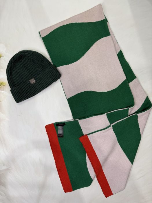 Шарф жіночий від reserved і шапка