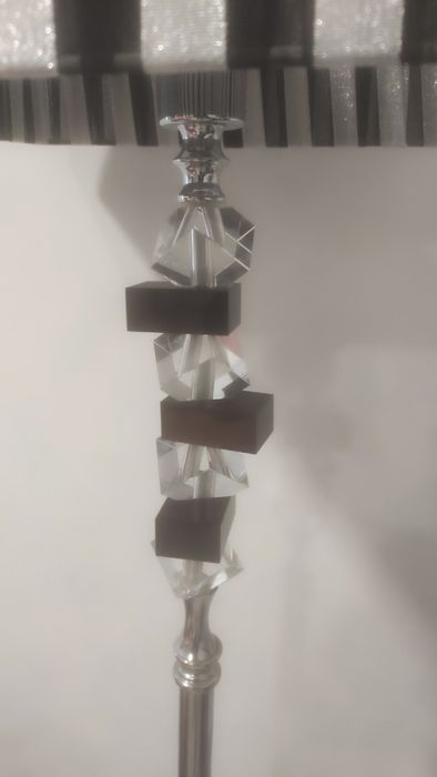 Candeeiro de pé para sala