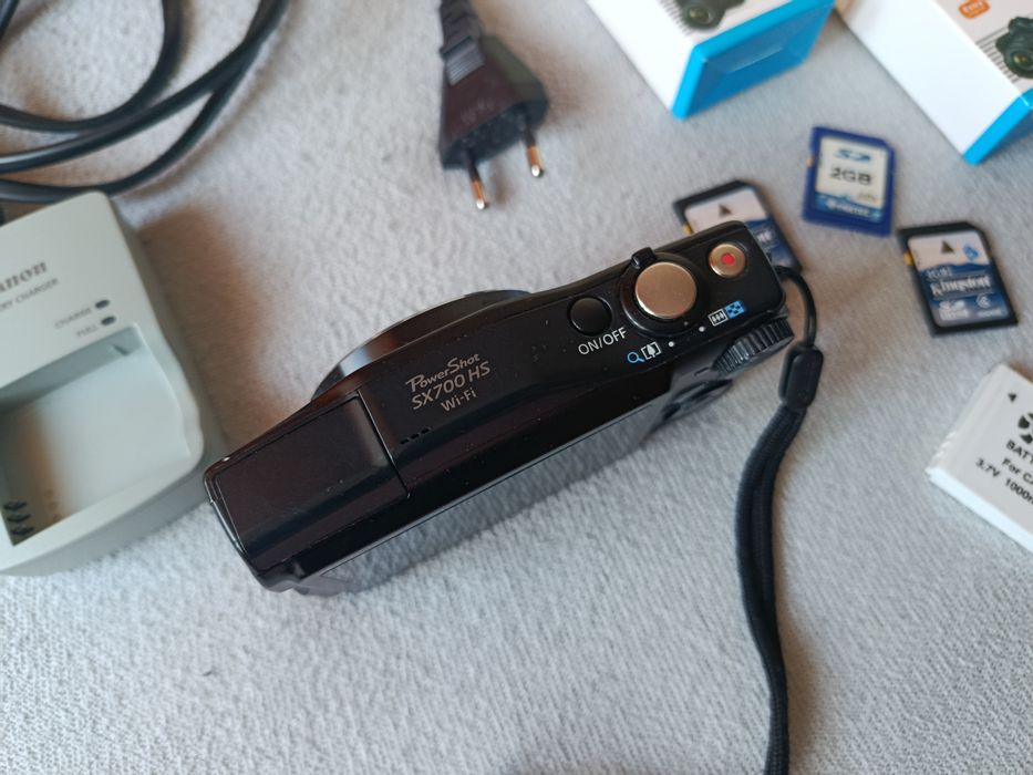 Aparat Canon Power Shot SX700 HS WiFi
