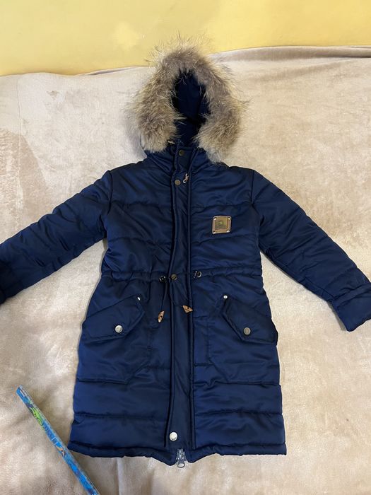 Продам парку зимову на хлопчика 7-9 р