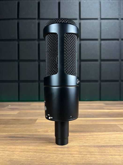 Audio Technica AT2035 (Доставимо кур’єром — БЕЗКОШТОВНО!)