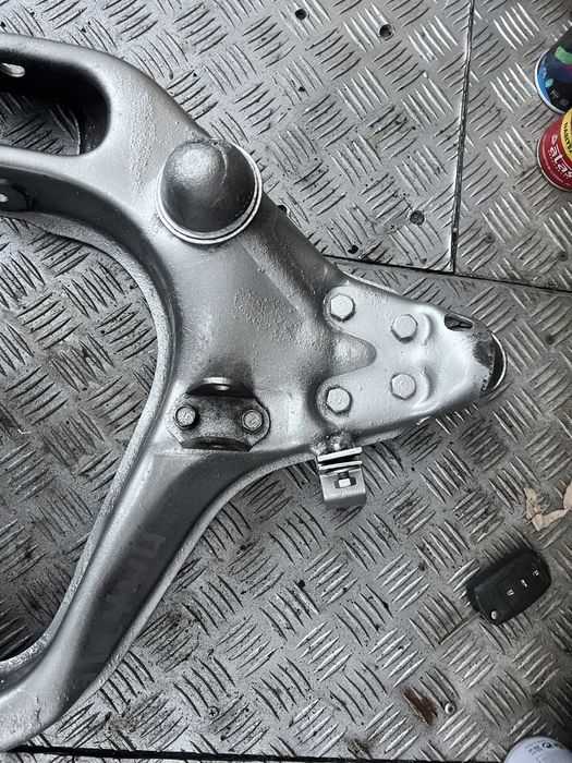 Рычаг нижний mitsubishi pajero sport 07г паджеро спорт