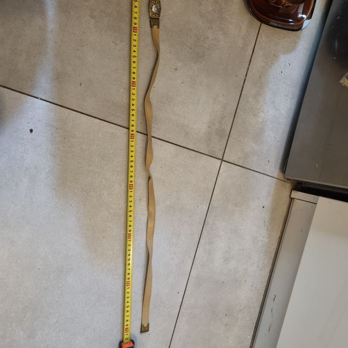 Pasek z klamrą skorpiona