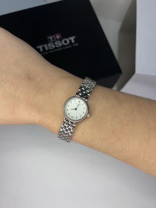 Жіночий годинник Tissot Lovely, женские часы Tissot