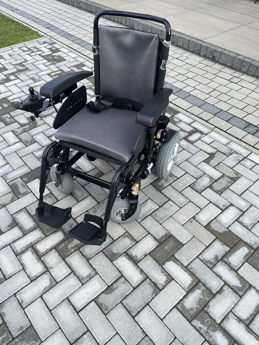 Wózek inwalidzki elektryczny