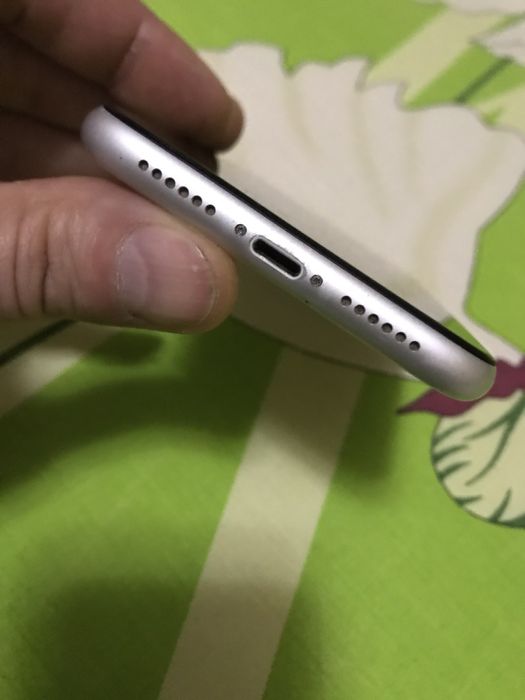 iPhone xr  на 128 gb