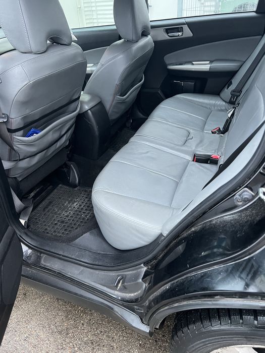 Subaru forester 2.5 XT  2010