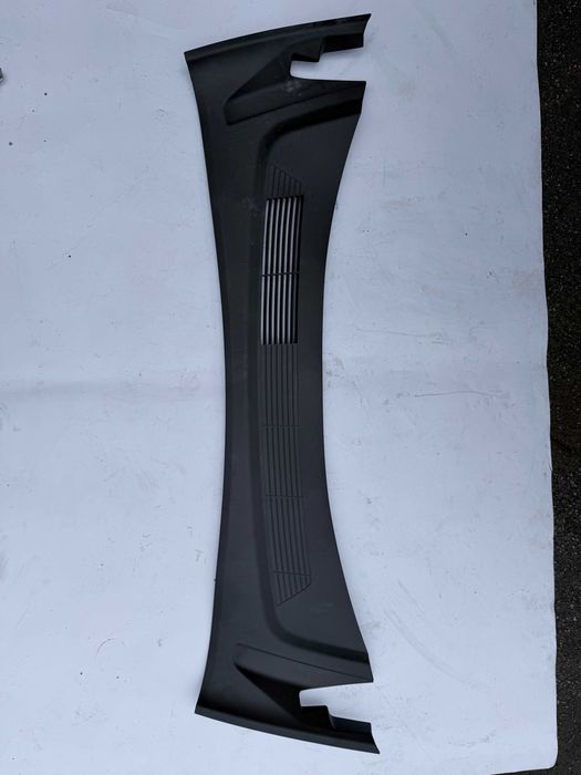 Жабо підкапотна накладка Tesla Model 3 Highland Тесла 1694501-01-F